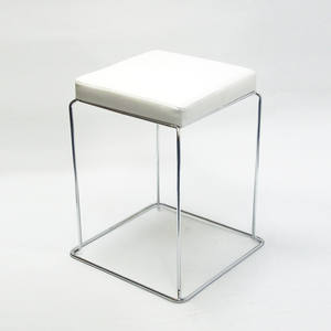 Tabouret simple pliable en PU en forme de X contemporain attrayant pour chambre à coucher et appartement - Product Image 2