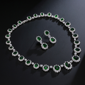 RAKOL SP018 Juego de Joyería de Lujo con Collar y Aretes con Cristales Redondos Grandes de Circonita Cúbica, Bañado en Rodio, con Forma de Flor de <span class=keywords><strong>Mona</strong></span> Lisa, para Regalo - Product Image 3