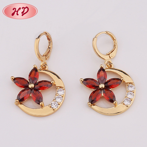 Guangzhou Hengdian Usure Quotidienne Suspendus En Laiton De Mode 18K Or Femmes Boucles d'oreilles - Product Image 6