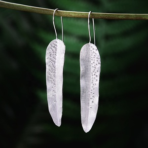 <span class=keywords><strong>925</strong></span> Sterling Silver Vintage Gocce di Rugiada Su Foglie di Salice Ciondola Reale del Foglio Dell'orecchino Per Le Donne Della Ragazza Dei Monili di trasporto del Commercio All'ingrosso - Product Image 3