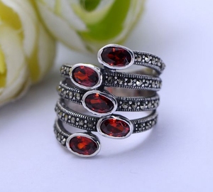 Bague en pierre de grenat pour femmes, incrustation de marcasite en <span class=keywords><strong>argent</strong></span> thaïlandais classique <span class=keywords><strong>925</strong></span> - Product Image 3