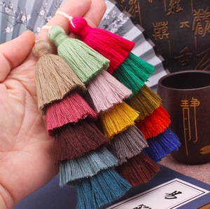 Venta al por mayor 12,5 cm Multicolor 5 capas borla con lazo decorativo borla para joyería - Product Image 3