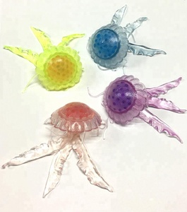 Giocattoli Giapponesi Novità: Meduse Morbide in Plastica a Forma di Animali Marini - Product Image 3