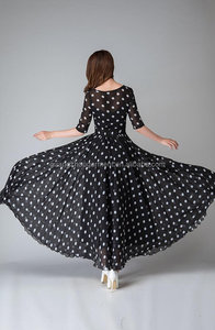 Maxi <span class=keywords><strong>abito</strong></span> in Chiffon a <span class=keywords><strong>pois</strong></span> bianco nero a <span class=keywords><strong>pois</strong></span> bianco elegante casual estivo da donna all'ingrosso 2022 - Product Image 2