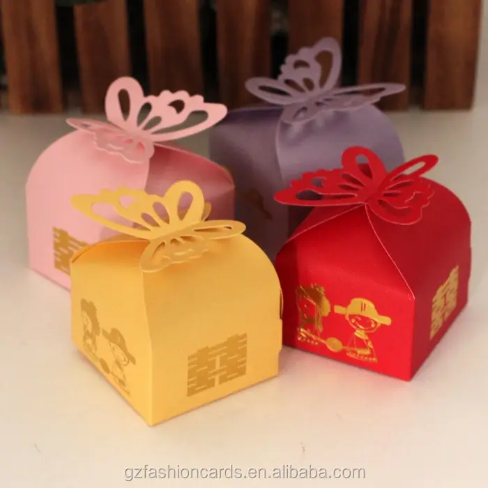 최신 판매 관례에 의하여 인쇄되는 사탕 종이 선물 상자 나비 모양 종이 결혼식 사탕 상자