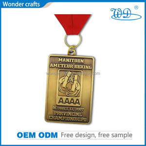 Regalo <span class=keywords><strong>de</strong></span> Navidad <span class=keywords><strong>Medallas</strong></span> <span class=keywords><strong>de</strong></span> <span class=keywords><strong>chocolate</strong></span> <span class=keywords><strong>de</strong></span> plástico milagrosas - Product Image 5