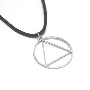 Alcooliques Anonymes Symbole charme collier Eminem Logo Triangle Cercle Emblème Médaillon collier