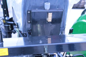 Tractor CP404 4x4 de 40 CV con Cargador Frontal y Retroexcavadora - Product Image 2