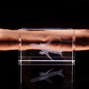 Adornos de <span class=keywords><strong>Cristal</strong></span> K9 al por Mayor, Pisapapeles de <span class=keywords><strong>Cristal</strong></span> Tallado con Láser <span class=keywords><strong>3D</strong></span>, <span class=keywords><strong>Cubo</strong></span> de <span class=keywords><strong>Cristal</strong></span> con <span class=keywords><strong>Foto</strong></span> Grabada con Láser <span class=keywords><strong>3D</strong></span>, Avión de <span class=keywords><strong>Cristal</strong></span> con Láser <span class=keywords><strong>3D</strong></span> - Product Image 1