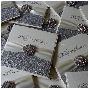 Cartes d'<span class=keywords><strong>invitation</strong></span> de <span class=keywords><strong>mariage</strong></span> personnalisées de luxe en papier grainé avec motif de rose en relief, cartes de vœux personnalisées - Product Image 4