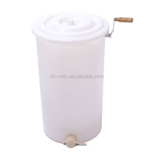 Équipement d'apiculture <span class=keywords><strong>Extracteur</strong></span> de <span class=keywords><strong>miel</strong></span> manuel en plastique à 2 cadres - Product Image 2