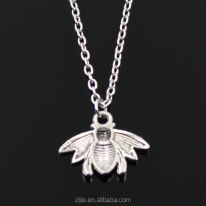 Collar de la abeja de la miel, <span class=keywords><strong>reina</strong></span> abeja <span class=keywords><strong>abejorro</strong></span> charm joyería, collar de la aleación de plata antigua - Product Image 2