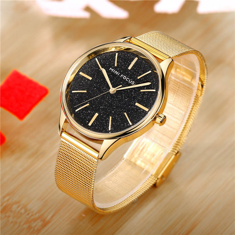 สีดำทอง