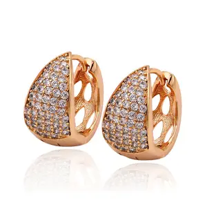 28859 Xuping Mode Cina Grosir Perhiasan Rose Gold Disepuh Perhiasan Anting-Anting Huggie