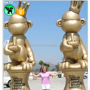 Advertising custom logo 6m high giant animal model inflatable golden monkey with crown ST601