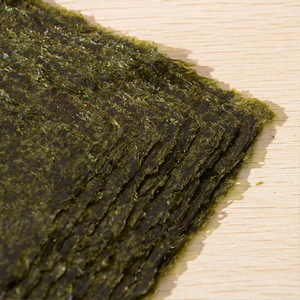 Vente en gros d'usine <span class=keywords><strong>de</strong></span> haute qualité certifiée Top Factory 50/100 Sheets Gold Seaweed Organic Sushi <span class=keywords><strong>Nori</strong></span> - Product Image 1