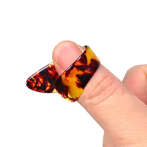 Phong Cách Mới Celluloid Ngón Tay Ngón Tay Cái Picks Hot Bán Mát Cây Guitar Picks Cho Nhạc Cụ