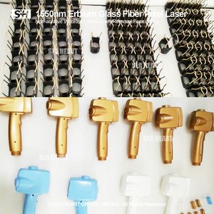 <span class=keywords><strong>Laser</strong></span> Frazionale a Fibra <span class=keywords><strong>Erbium</strong></span> <span class=keywords><strong>YAG</strong></span> 1550nm per Lifting Facciale e Ringiovanimento della Pelle - Product Image 4