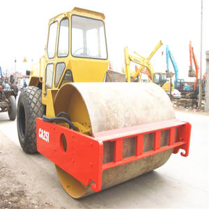 Compacteur de haute qualité à tambour unique, rouleau vibratoire double Dynapac CA25 CA251 CA251D à vendre - Product Image 1