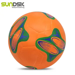 Low price smooth surface rubber football size 3