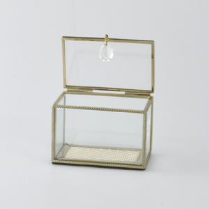 Étui à bijoux en verre transparent de forme d'octogone avec la base de miroir - Product Image 4