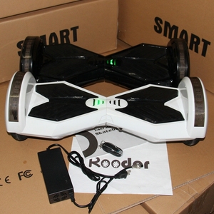 Rooder r806 2 ruedas auto equilibrio moto / aerotabla / skate / monorover con música del bluetooth y la luz llevada colorida - Product Image 3