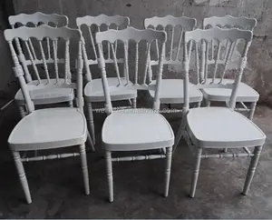 Chaises à roulettes blanches en aluminium, pièces, pour mariages