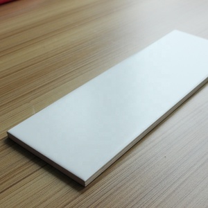 זול מחיר מטרו 100x300mm מזוגג קרמיקה אמבטיה קיר מסעדה מקלחת מטבח backsplash לבן אריח תחתית