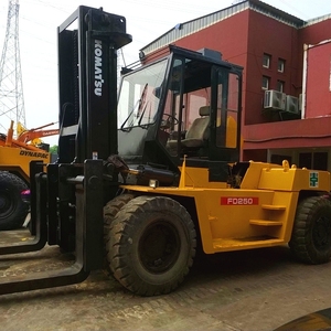 Chariot élévateur Komatsu FD250 d'occasion à vendre - Product Image 1