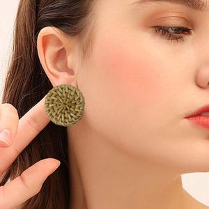 HANSIDON Bohemian Wood Straw Rattan Trendy Women's Elegant Circular <strong>Handmade</strong> Weaving Stud <strong>Earrings</strong> New Hot Sale Jewelry for - Product Image 3