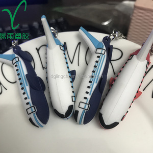 Bán Toàn Bộ Tùy Chỉnh <span class=keywords><strong>3D</strong></span> Máy Bay Thiết Kế Cao Su <span class=keywords><strong>Keychain</strong></span> Với Logo - Product Image 5