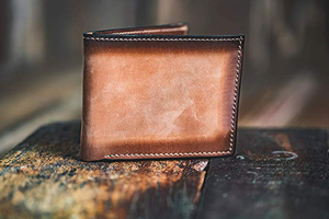 Cartera plegable | Hecho en EE. UU. | Cartera vegana de piel de vaca genuina plegable para hombre - Product Image 3