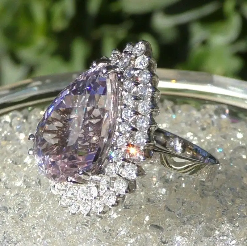 R484 Huilin Arabic แหวนหมั้นเพชรสีม่วงอ่อนวางแหวนแต่งงานคริสตัลสำหรับผู้หญิง