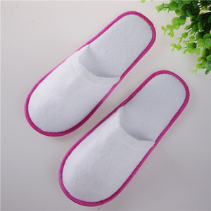 Vente en gros abordable pantoufles en éponge blanche bout fermé pantoufles d'invité d'hôtel pantoufles fournitures jetables - Product Image 4