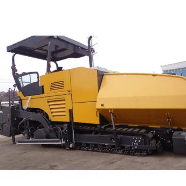 Asphalt Paver Finisher 350ミリメートルThickness Road Building Equipment RP1356S