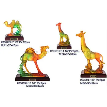2018 Innovatieve Kleurrijke Transparante Liuli Effect Resin Camel en Giraffe Standbeeld voor Home Decor