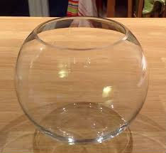 Florero Moderno de Lujo Transparente en Dorado y Blanco, de Vidrio y Metal, con Base de Cúpula Personalizable para Decoración de Negocios, Fiestas y Hogar - Product Image 4