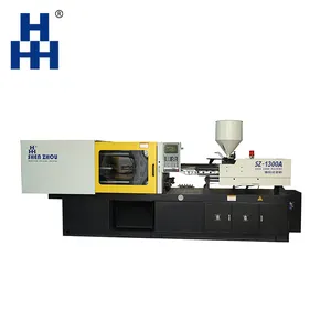 Automatic medical disposable syringe making injection molding machine