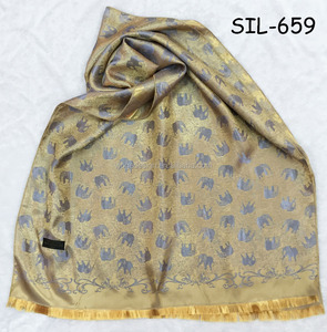 ผ้าคลุมไหล่แฟชั่นยอดนิยม ดีไซน์ไทยสุดหรู ผ้าคลุมศีรษะ ผ้าพันคอ ลายช้างทอง ผ้าไหมเทียม ผ้าพัชมีนา - Product Image 1