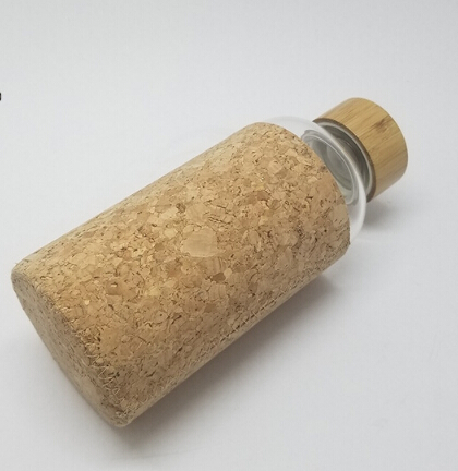 550ML Borosilicate glass sports drinking water bottle with Cork sleeve