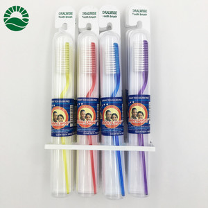 Brosse à dents pour adultes fumeurs, poils extra-durs, étui en plastique, Afrique - Product Image 1