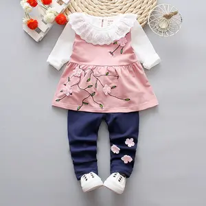 새로운 디자인 봄 꽃 3pcs 정장 smocked 어린이 부티크 의류 미국 도매