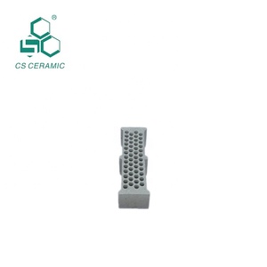 Ladrillo deflector de cerámica porosa resistente al fuego para parte de horno de alta temperatura - Product Image 6