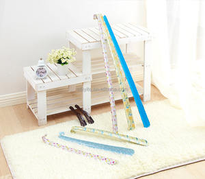 מפעל סיטונאי באיכות גבוהה פלסטיק shoehorn נעל מסיר נעליים ארוך - Product Image 2