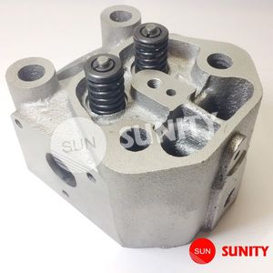 อะไหล่ซ่อมหัวสูบเครื่องยนต์ดีเซลรถยกยี่ห้อ Yanmar รุ่น TS105 OEM 704507 11700 ราคาส่งถูก - Product Image 1