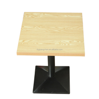 Meubles en métal MDF carrés au design moderne Table basse traditionnelle antique pour l'intérieur et l'extérieur dans les appartements et les maisons