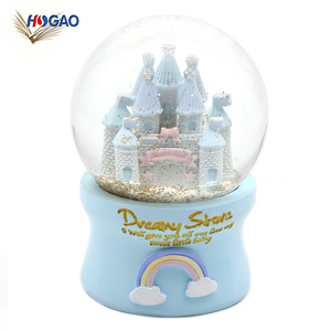 OEM al por mayor artículos <span class=keywords><strong>de</strong></span> decoración del hogar agua <span class=keywords><strong>de</strong></span> la resina glitterdome azul polyresin <span class=keywords><strong>Castillo</strong></span> globo <span class=keywords><strong>de</strong></span> nieve - Product Image 1
