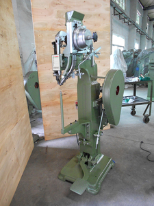 Machine de rivetage de presse-papiers de type moyen sur mesure machine de rivetage de voiture petits Rivets de frein pleine maille <span class=keywords><strong>paku</strong></span> keling otomatis - Product Image 3