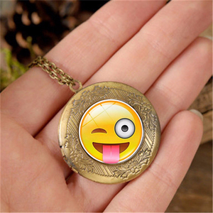 Mujeres cute emoji colgante collar vintage oro corazón ojos emoji emoticon foto Locket collar - Product Image 6