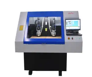 2 ציר CNC נתב PCB קידוח ניתוב מכונת למעגלים מודפסים ביצוע